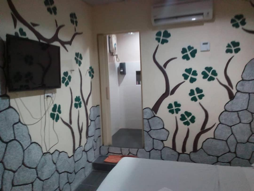 Golden Leaf Hotel Danga Bay Johor Bahru Extérieur photo