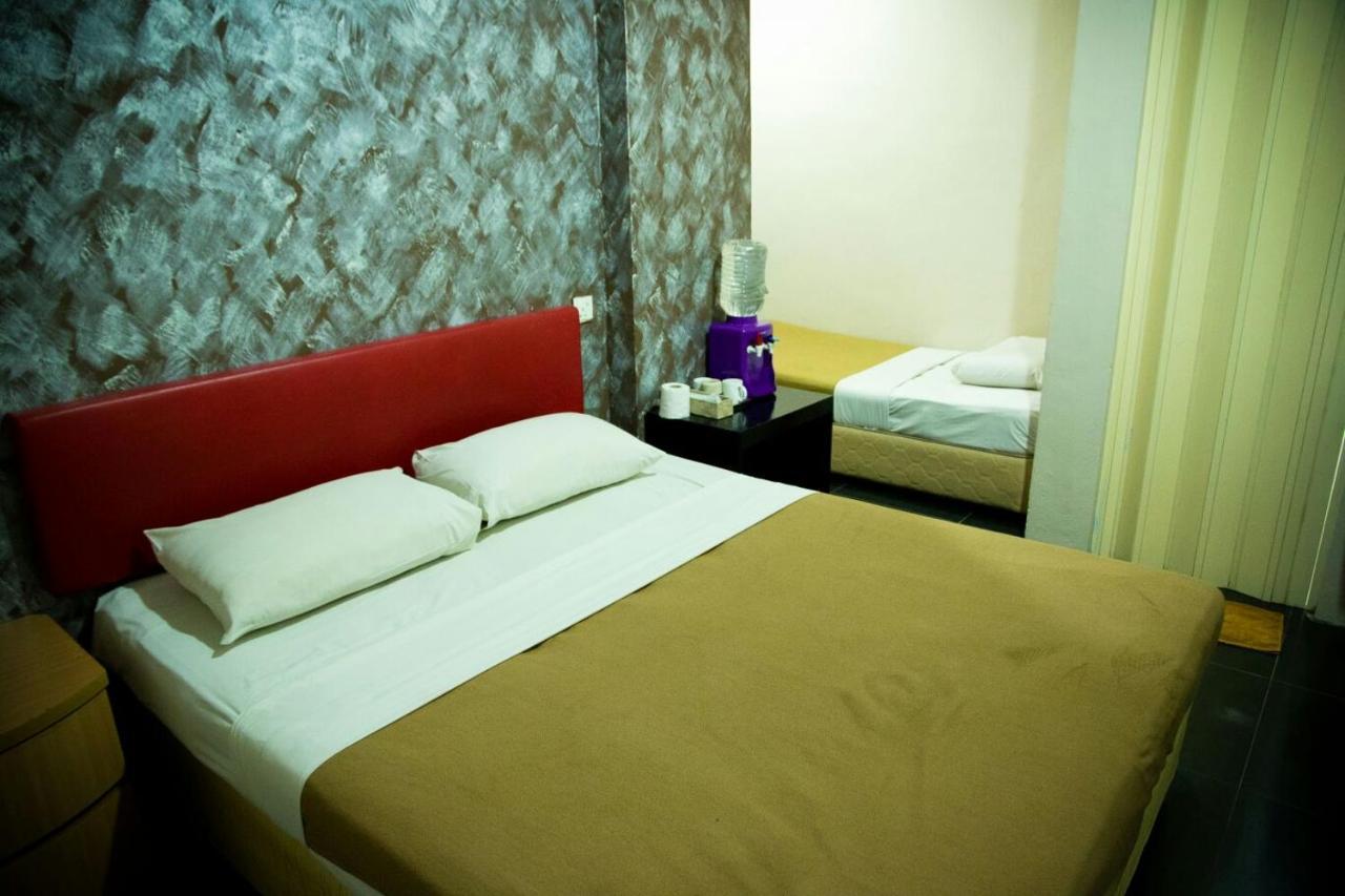 Golden Leaf Hotel Danga Bay Johor Bahru Extérieur photo