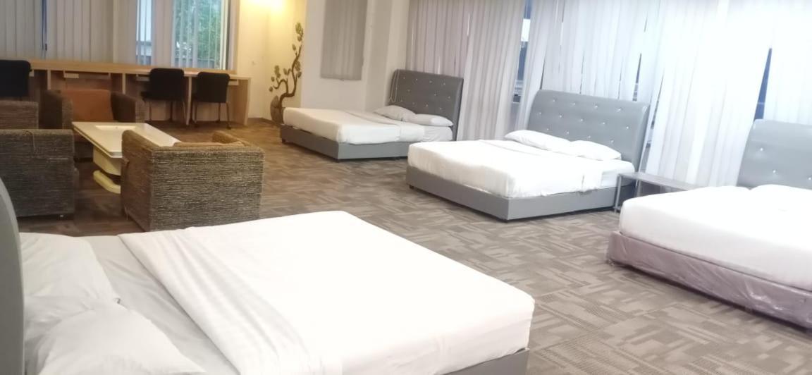 Golden Leaf Hotel Danga Bay Johor Bahru Extérieur photo