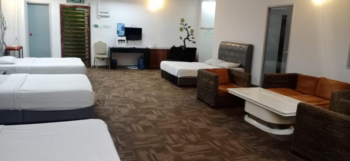 Golden Leaf Hotel Danga Bay Johor Bahru Extérieur photo